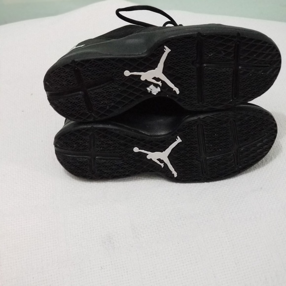 Black Air Jordans - Picture 2 of 3